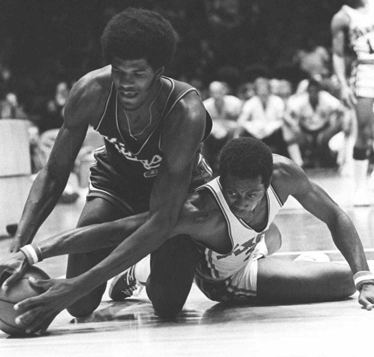 Fred Carter AP